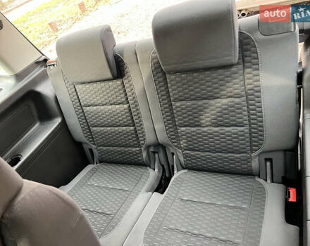 Сірий Фольксваген Туран, об'ємом двигуна 1.39 л та пробігом 208 тис. км за 7200 $, фото 18 на Automoto.ua