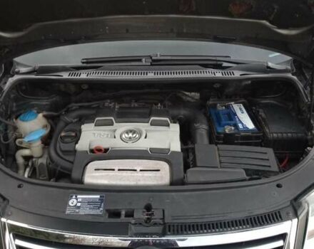 Серый Фольксваген Туран, объемом двигателя 1.4 л и пробегом 217 тыс. км за 7200 $, фото 2 на Automoto.ua