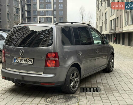 Серый Фольксваген Туран, объемом двигателя 1.9 л и пробегом 282 тыс. км за 6900 $, фото 8 на Automoto.ua