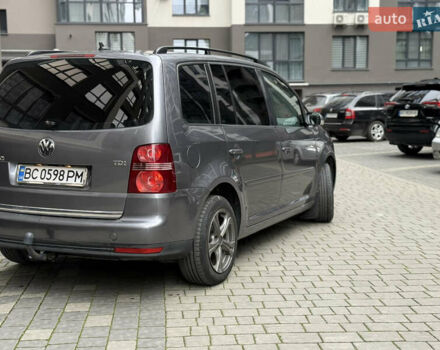 Серый Фольксваген Туран, объемом двигателя 1.9 л и пробегом 282 тыс. км за 6900 $, фото 22 на Automoto.ua