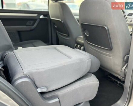 Серый Фольксваген Туран, объемом двигателя 1.4 л и пробегом 210 тыс. км за 5899 $, фото 59 на Automoto.ua