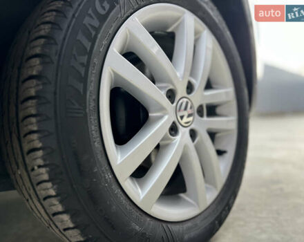 Серый Фольксваген Туран, объемом двигателя 1.6 л и пробегом 217 тыс. км за 8200 $, фото 17 на Automoto.ua