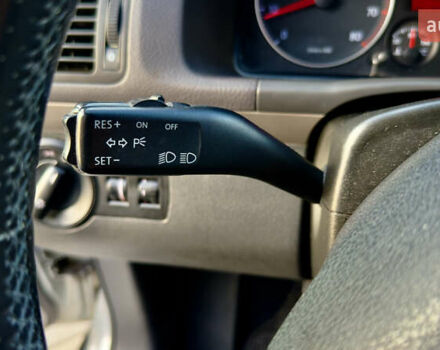 Сірий Фольксваген Туран, об'ємом двигуна 1.6 л та пробігом 218 тис. км за 8400 $, фото 27 на Automoto.ua