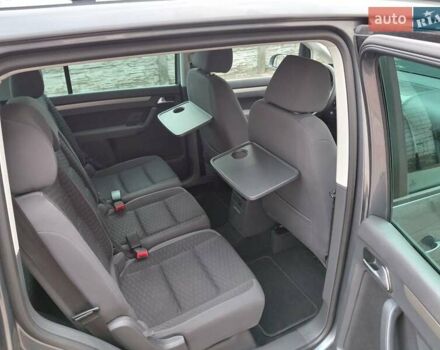 Серый Фольксваген Туран, объемом двигателя 1.6 л и пробегом 196 тыс. км за 7499 $, фото 16 на Automoto.ua