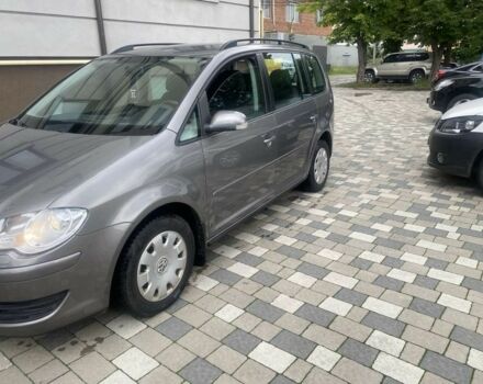 Сірий Фольксваген Туран, об'ємом двигуна 1.4 л та пробігом 217 тис. км за 6750 $, фото 1 на Automoto.ua