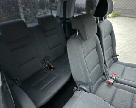 Серый Фольксваген Туран, объемом двигателя 1.6 л и пробегом 215 тыс. км за 6500 $, фото 15 на Automoto.ua