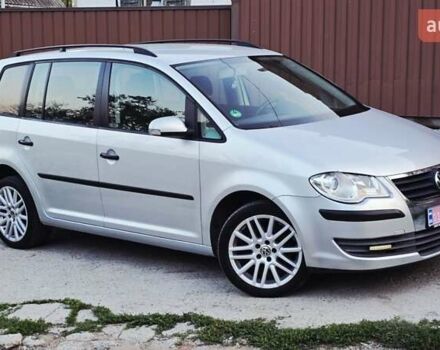 Сірий Фольксваген Туран, об'ємом двигуна 1.6 л та пробігом 225 тис. км за 7777 $, фото 8 на Automoto.ua