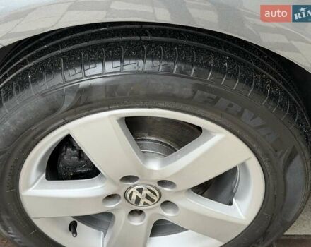 Серый Фольксваген Туран, объемом двигателя 1.6 л и пробегом 251 тыс. км за 6950 $, фото 16 на Automoto.ua