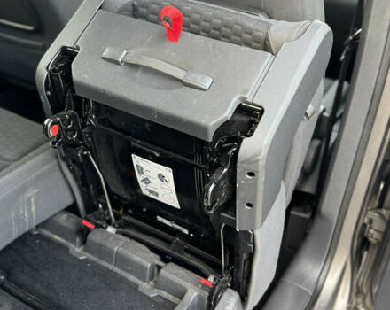 Серый Фольксваген Туран, объемом двигателя 1.4 л и пробегом 210 тыс. км за 5899 $, фото 60 на Automoto.ua