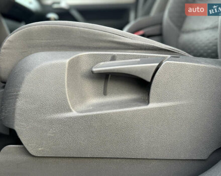 Серый Фольксваген Туран, объемом двигателя 1.4 л и пробегом 210 тыс. км за 5899 $, фото 80 на Automoto.ua