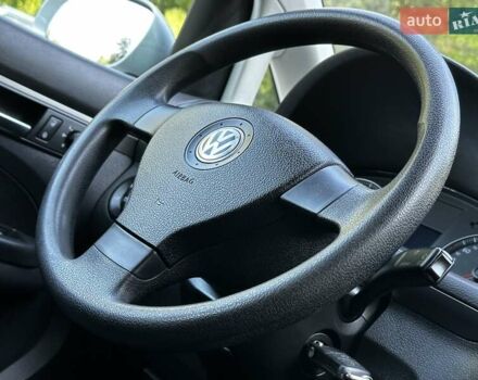 Сірий Фольксваген Туран, об'ємом двигуна 1.6 л та пробігом 230 тис. км за 6750 $, фото 88 на Automoto.ua