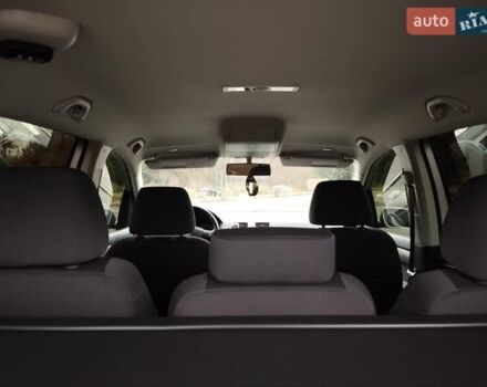 Серый Фольксваген Туран, объемом двигателя 1.6 л и пробегом 254 тыс. км за 7650 $, фото 47 на Automoto.ua