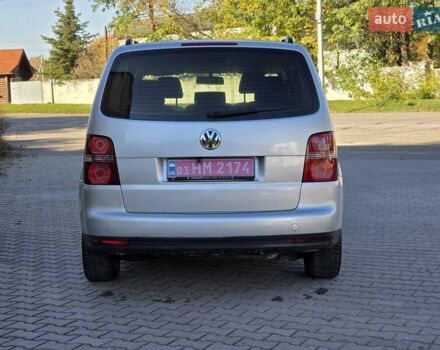 Серый Фольксваген Туран, объемом двигателя 1.6 л и пробегом 225 тыс. км за 6700 $, фото 18 на Automoto.ua