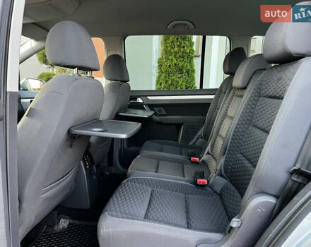 Серый Фольксваген Туран, объемом двигателя 1.4 л и пробегом 209 тыс. км за 6499 $, фото 107 на Automoto.ua