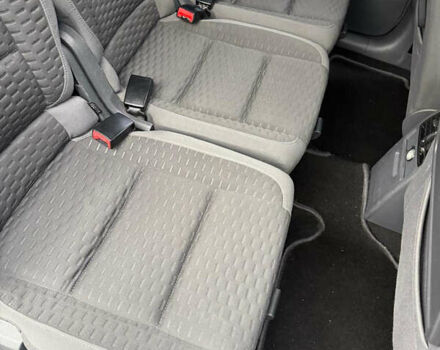 Сірий Фольксваген Туран, об'ємом двигуна 1.9 л та пробігом 226 тис. км за 7900 $, фото 19 на Automoto.ua