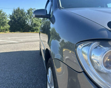 Сірий Фольксваген Туран, об'ємом двигуна 2 л та пробігом 240 тис. км за 7200 $, фото 5 на Automoto.ua