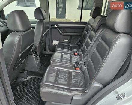 Сірий Фольксваген Туран, об'ємом двигуна 1.97 л та пробігом 315 тис. км за 7100 $, фото 7 на Automoto.ua