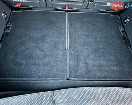 Сірий Фольксваген Туран, об'ємом двигуна 1.4 л та пробігом 248 тис. км за 7500 $, фото 38 на Automoto.ua