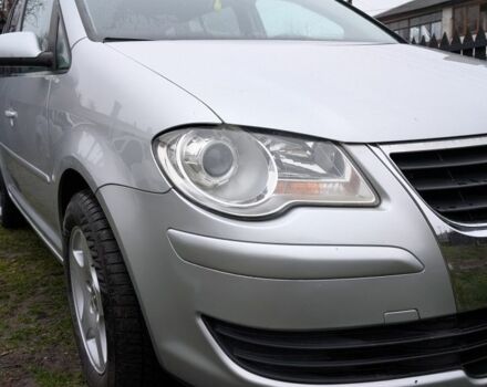 Серый Фольксваген Туран, объемом двигателя 1.4 л и пробегом 211 тыс. км за 5500 $, фото 16 на Automoto.ua