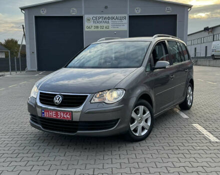 Серый Фольксваген Туран, объемом двигателя 1.4 л и пробегом 210 тыс. км за 5899 $, фото 3 на Automoto.ua