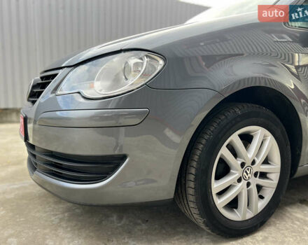 Серый Фольксваген Туран, объемом двигателя 1.6 л и пробегом 217 тыс. км за 8200 $, фото 10 на Automoto.ua