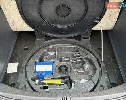 Серый Фольксваген Туран, объемом двигателя 1.6 л и пробегом 251 тыс. км за 6950 $, фото 37 на Automoto.ua