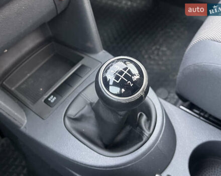 Сірий Фольксваген Туран, об'ємом двигуна 1.4 л та пробігом 48 тис. км за 8999 $, фото 36 на Automoto.ua