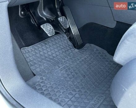 Сірий Фольксваген Туран, об'ємом двигуна 1.6 л та пробігом 230 тис. км за 6750 $, фото 75 на Automoto.ua