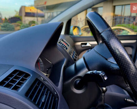 Сірий Фольксваген Туран, об'ємом двигуна 1.6 л та пробігом 218 тис. км за 8400 $, фото 24 на Automoto.ua