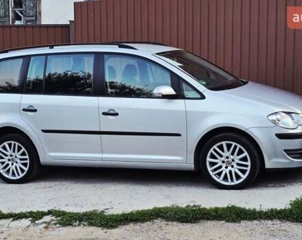 Сірий Фольксваген Туран, об'ємом двигуна 1.6 л та пробігом 225 тис. км за 7777 $, фото 11 на Automoto.ua