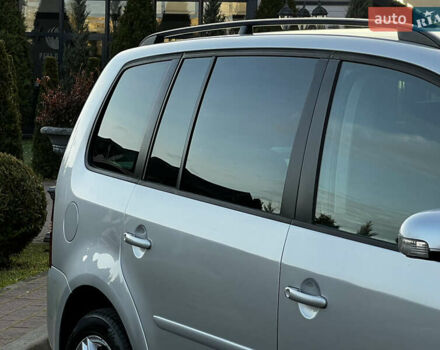 Серый Фольксваген Туран, объемом двигателя 1.4 л и пробегом 209 тыс. км за 6499 $, фото 29 на Automoto.ua