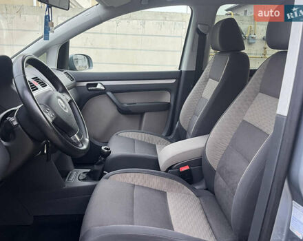 Сірий Фольксваген Туран, об'ємом двигуна 1.4 л та пробігом 48 тис. км за 8999 $, фото 44 на Automoto.ua