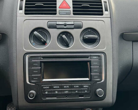 Сірий Фольксваген Туран, об'ємом двигуна 1.39 л та пробігом 208 тис. км за 7200 $, фото 14 на Automoto.ua