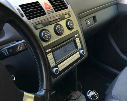 Серый Фольксваген Туран, объемом двигателя 1.4 л и пробегом 268 тыс. км за 6200 $, фото 9 на Automoto.ua