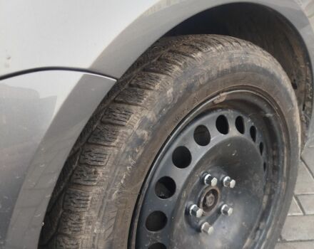 Сірий Фольксваген Туран, об'ємом двигуна 1.9 л та пробігом 312 тис. км за 5200 $, фото 3 на Automoto.ua