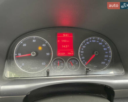 Серый Фольксваген Туран, объемом двигателя 1.9 л и пробегом 263 тыс. км за 7400 $, фото 29 на Automoto.ua