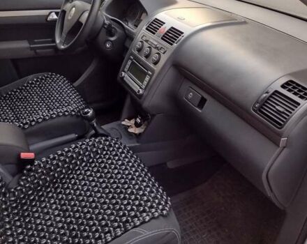 Серый Фольксваген Туран, объемом двигателя 1.6 л и пробегом 256 тыс. км за 6200 $, фото 22 на Automoto.ua