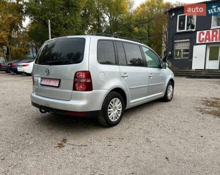 Серый Фольксваген Туран, объемом двигателя 1.6 л и пробегом 262 тыс. км за 6700 $, фото 4 на Automoto.ua