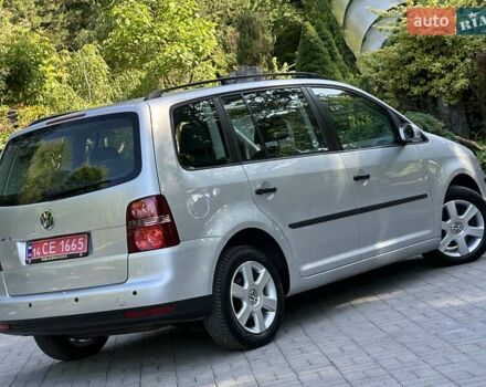 Сірий Фольксваген Туран, об'ємом двигуна 1.6 л та пробігом 230 тис. км за 6750 $, фото 29 на Automoto.ua