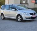 Серый Фольксваген Туран, объемом двигателя 1.6 л и пробегом 225 тыс. км за 6700 $, фото 14 на Automoto.ua