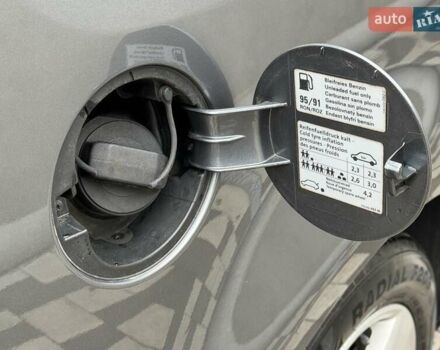 Серый Фольксваген Туран, объемом двигателя 1.6 л и пробегом 251 тыс. км за 6950 $, фото 39 на Automoto.ua
