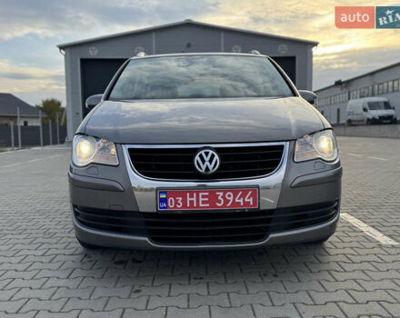 Серый Фольксваген Туран, объемом двигателя 1.4 л и пробегом 210 тыс. км за 5899 $, фото 11 на Automoto.ua
