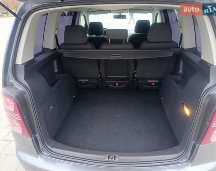 Серый Фольксваген Туран, объемом двигателя 1.6 л и пробегом 224 тыс. км за 7300 $, фото 15 на Automoto.ua