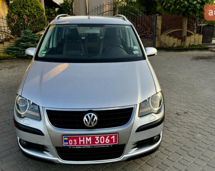 Сірий Фольксваген Туран, об'ємом двигуна 1.6 л та пробігом 218 тис. км за 8400 $, фото 2 на Automoto.ua