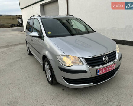 Серый Фольксваген Туран, объемом двигателя 1.6 л и пробегом 215 тыс. км за 6800 $, фото 18 на Automoto.ua