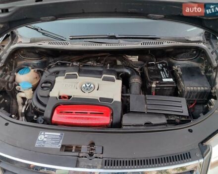 Сірий Фольксваген Туран, об'ємом двигуна 1.4 л та пробігом 246 тис. км за 6900 $, фото 3 на Automoto.ua