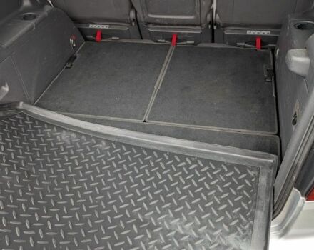 Серый Фольксваген Туран, объемом двигателя 1.4 л и пробегом 211 тыс. км за 5500 $, фото 9 на Automoto.ua