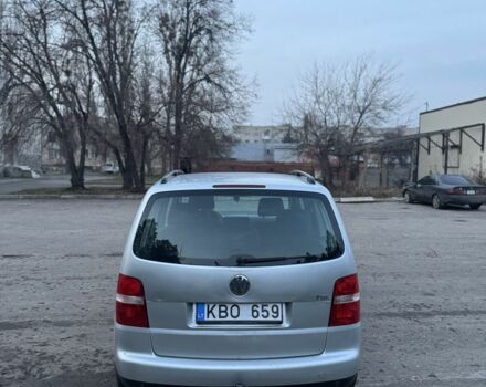 Серый Фольксваген Туран, объемом двигателя 1.9 л и пробегом 250 тыс. км за 3450 $, фото 6 на Automoto.ua