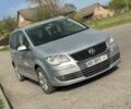 Сірий Фольксваген Туран, об'ємом двигуна 1.4 л та пробігом 215 тис. км за 7000 $, фото 1 на Automoto.ua