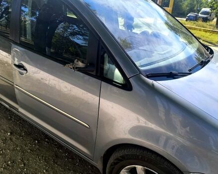 Сірий Фольксваген Туран, об'ємом двигуна 1.4 л та пробігом 208 тис. км за 4200 $, фото 3 на Automoto.ua